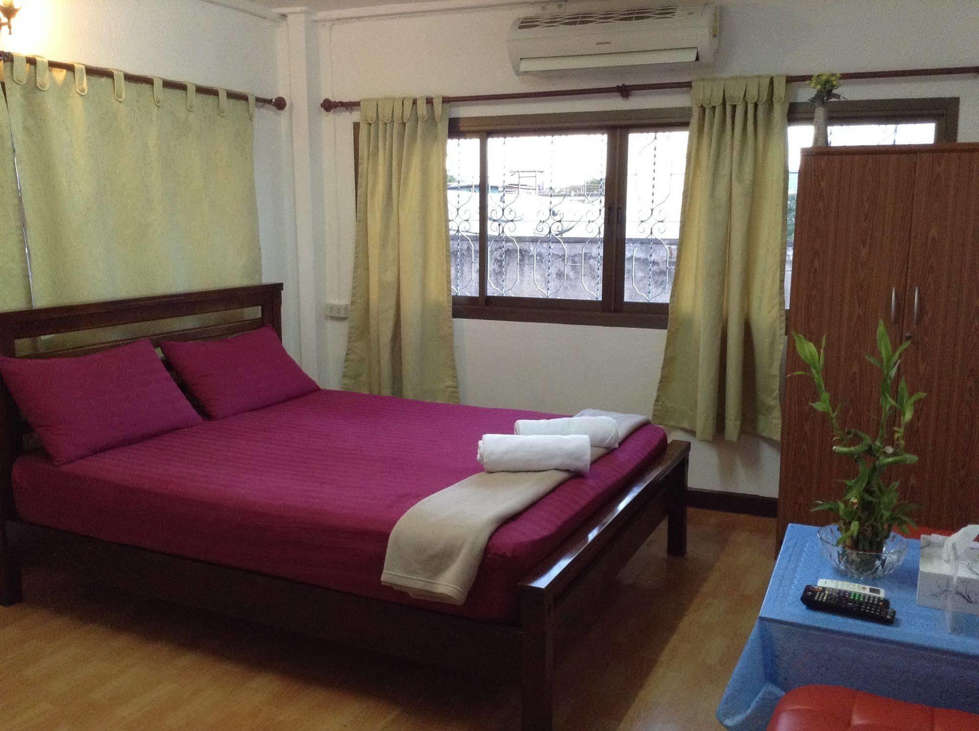Mint Hostel Bangkok Eksteriør bilde